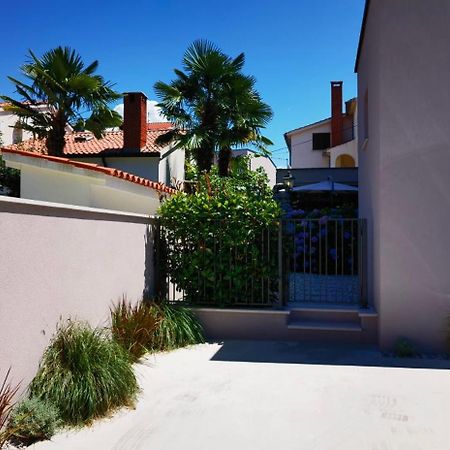 Stay In The Very Heart Of Porec - 50M To The Beach Bagian luar foto