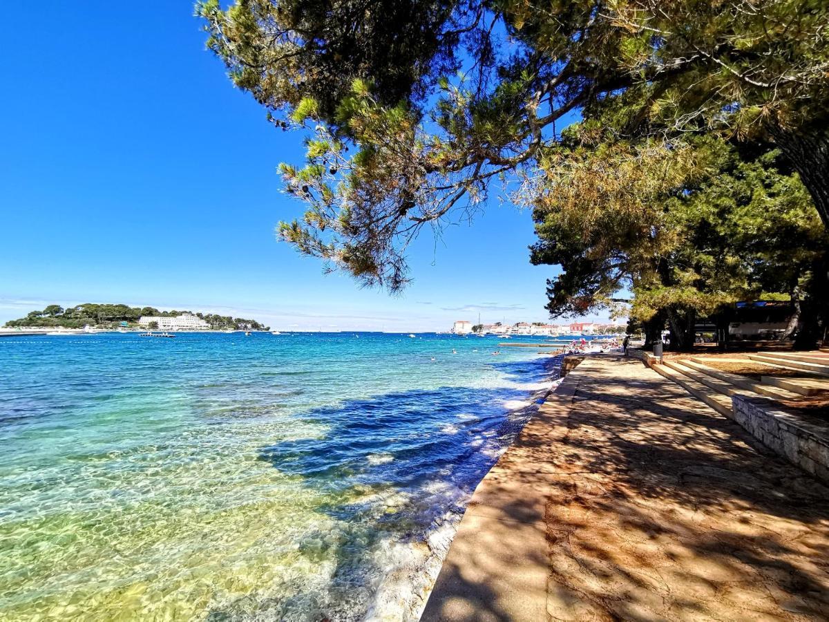 Stay In The Very Heart Of Porec - 50M To The Beach Bagian luar foto