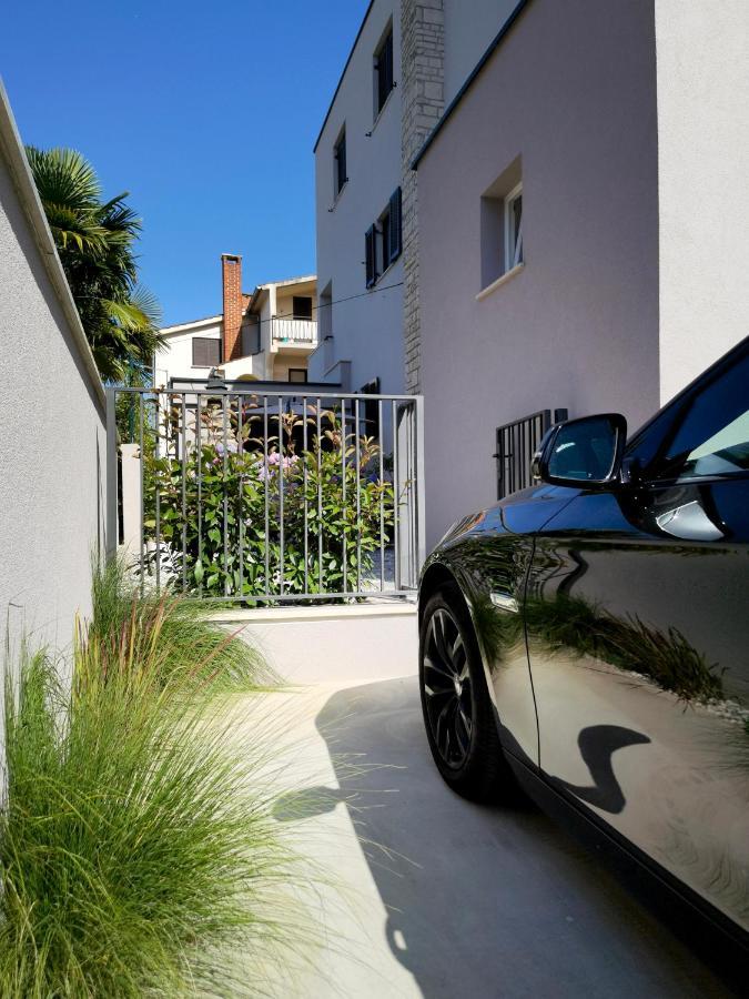 Stay In The Very Heart Of Porec - 50M To The Beach Bagian luar foto
