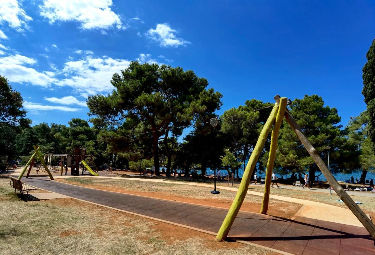 Stay In The Very Heart Of Porec - 50M To The Beach Bagian luar foto