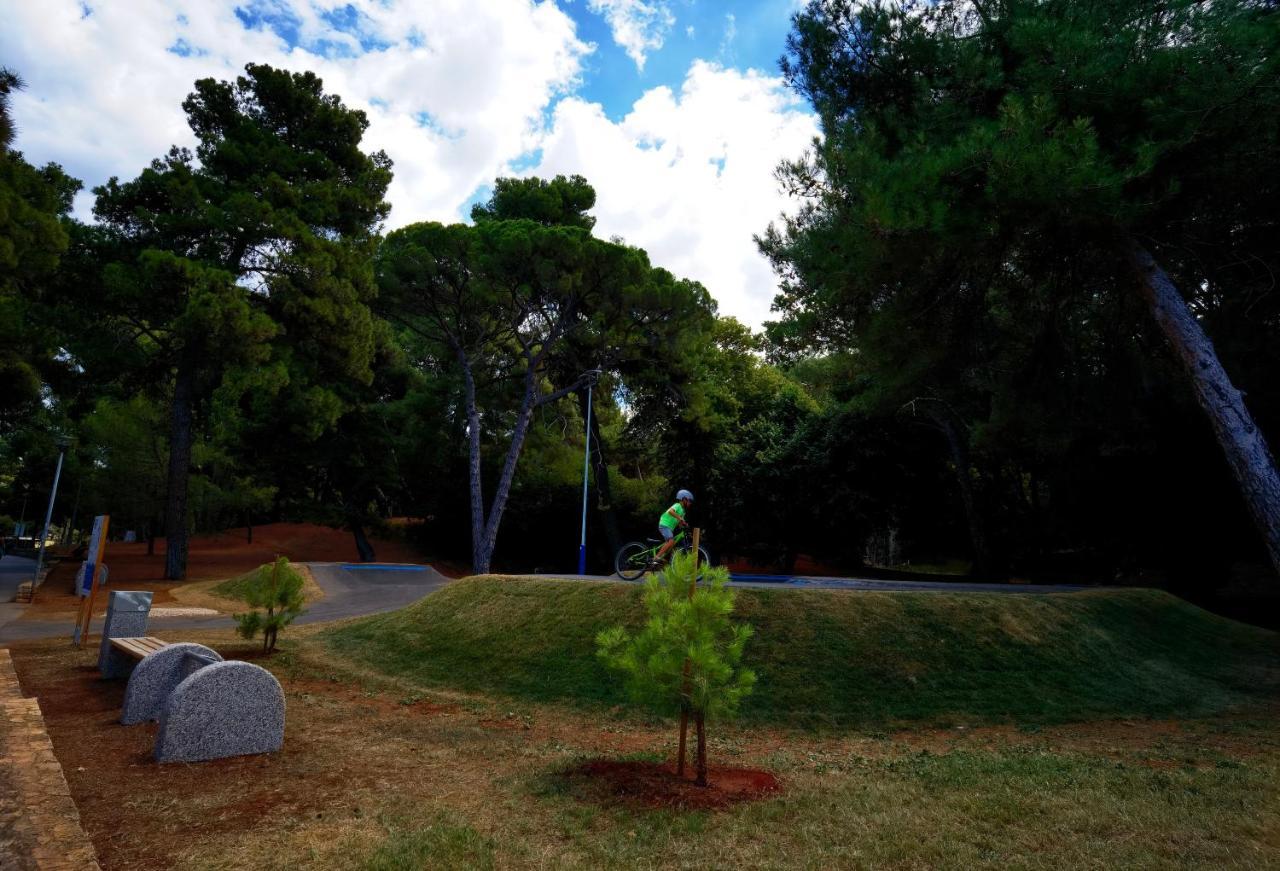 Stay In The Very Heart Of Porec - 50M To The Beach Bagian luar foto