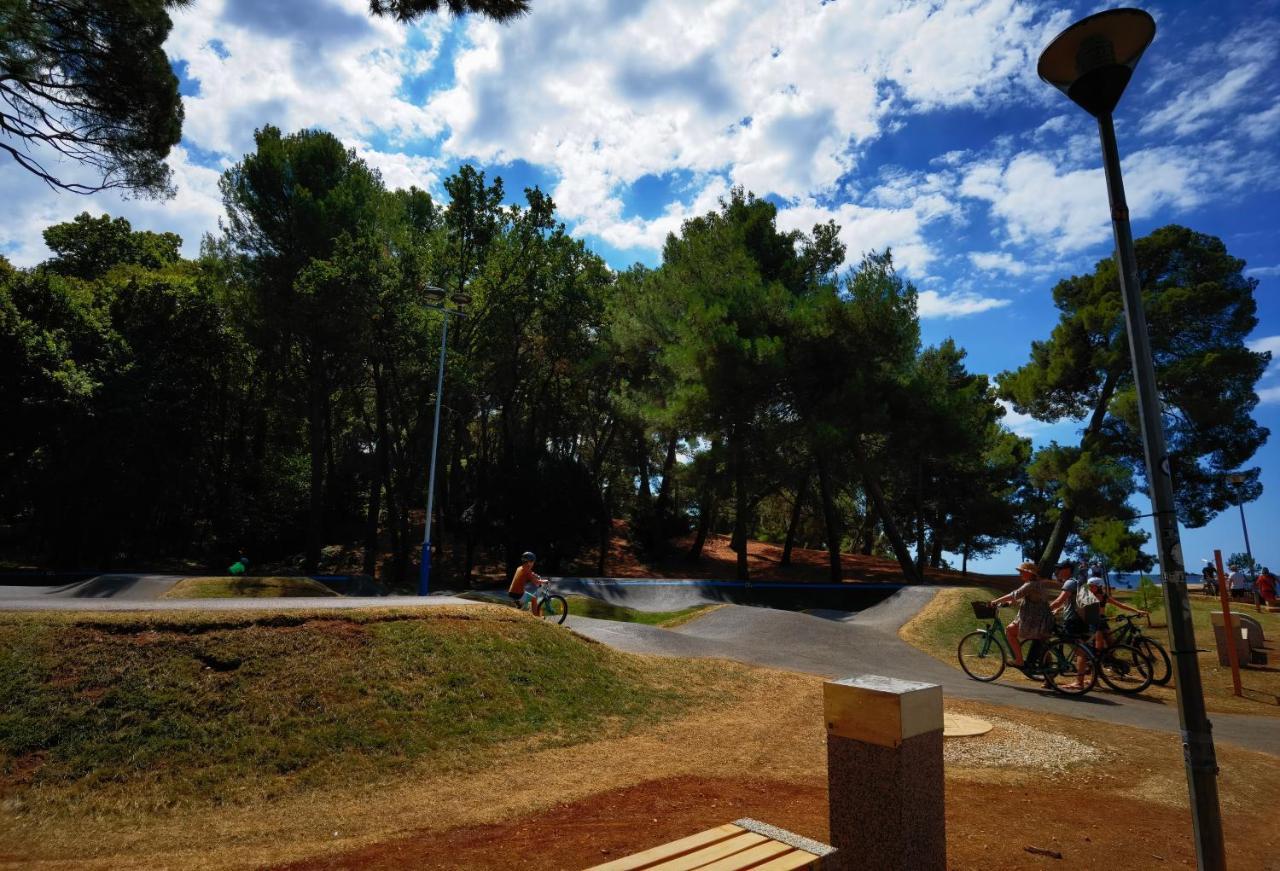 Stay In The Very Heart Of Porec - 50M To The Beach Bagian luar foto