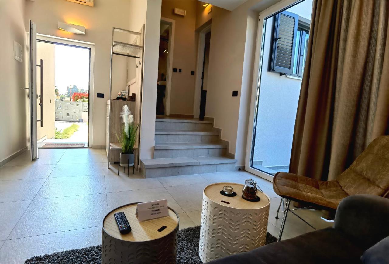 Stay In The Very Heart Of Porec - 50M To The Beach Bagian luar foto