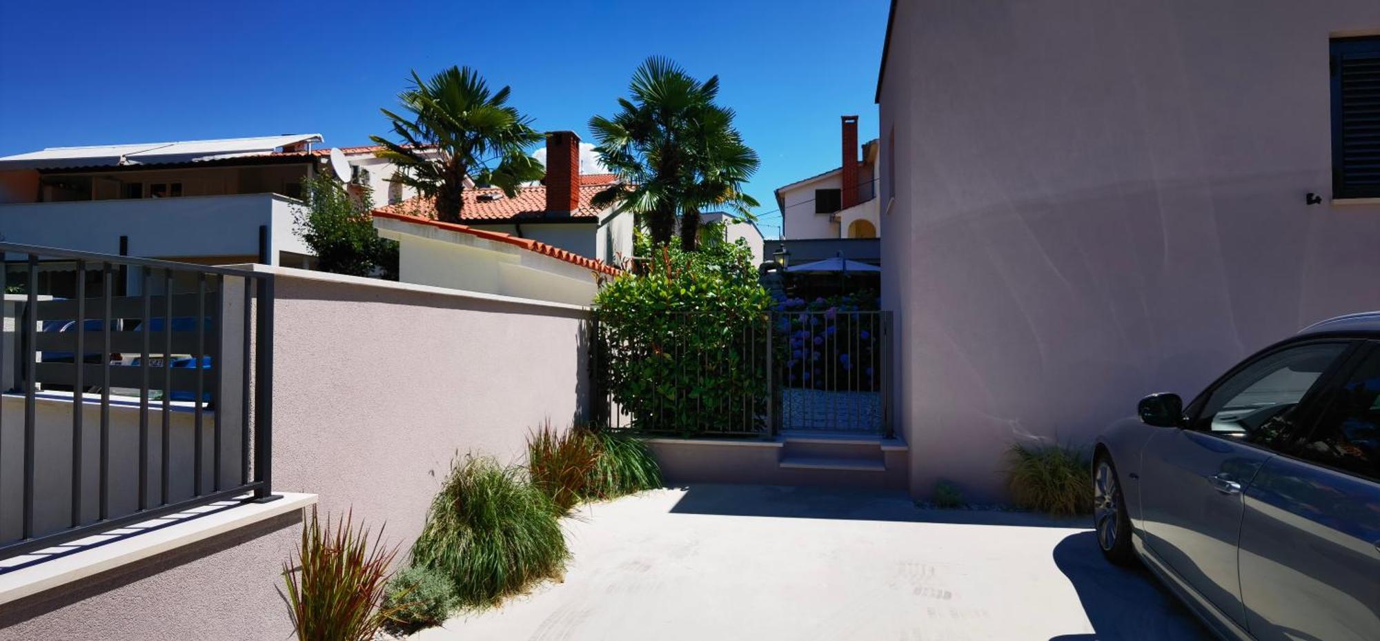 Stay In The Very Heart Of Porec - 50M To The Beach Bagian luar foto