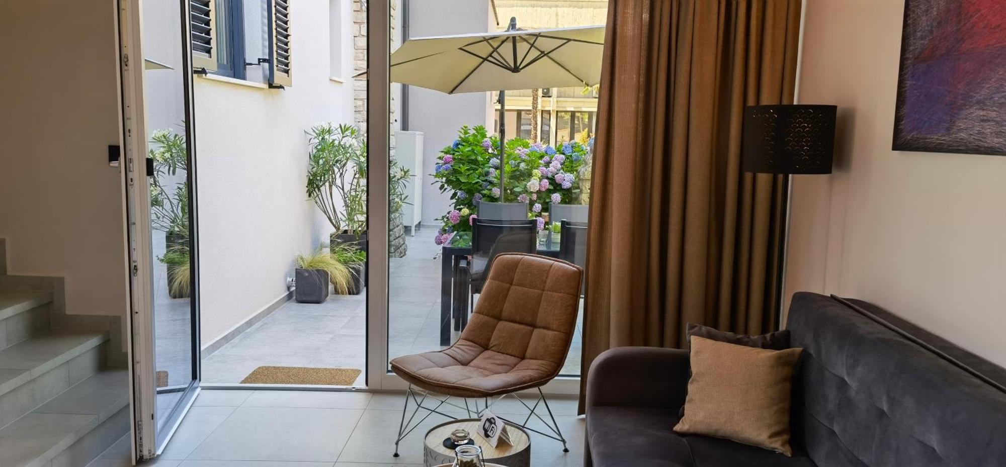 Stay In The Very Heart Of Porec - 50M To The Beach Bagian luar foto